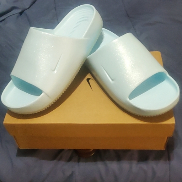Nike Calm SE "Glacier Blue" Slides, New In Box! Womens 6/Kids 4.5 - Picture 1 of 12